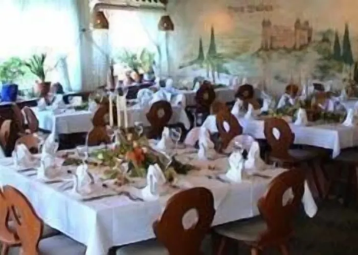 Hotel Burg Waldau 3*